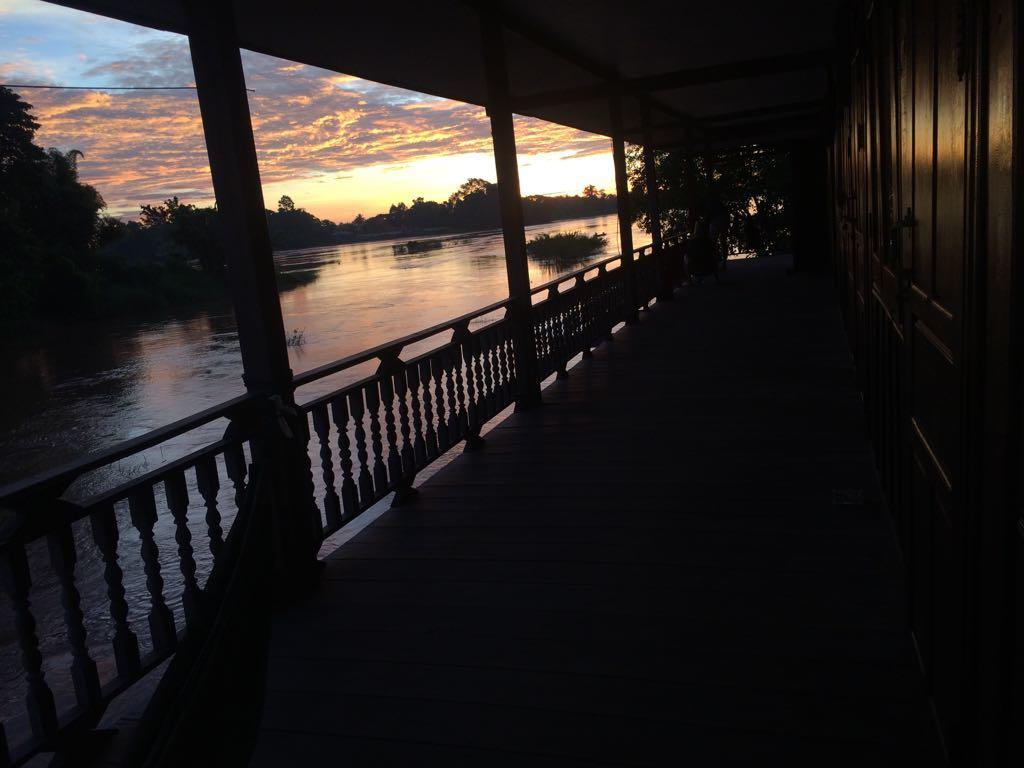 Ban Dondét Riverside Bungalow酒店 外观 照片