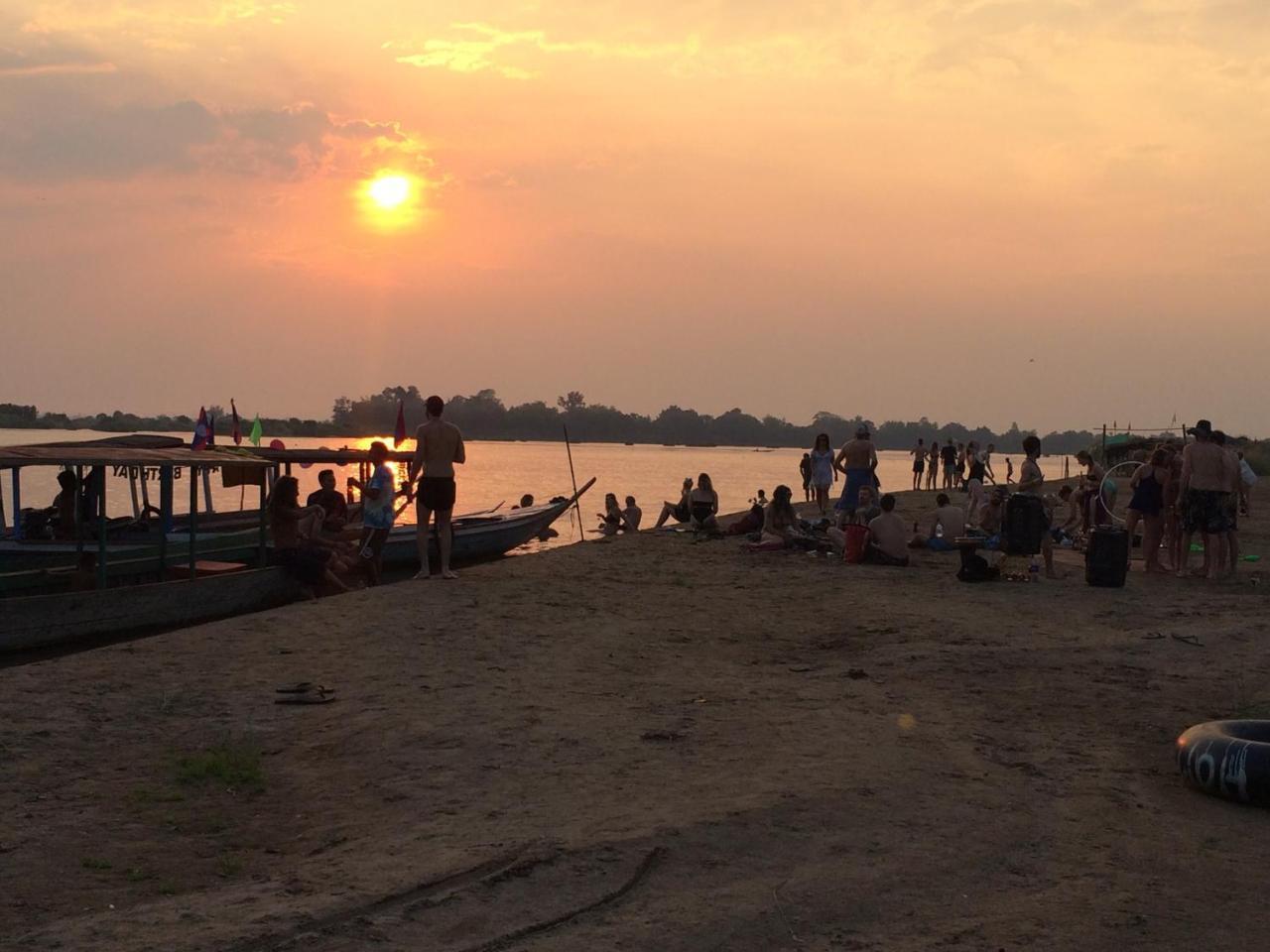 Ban Dondét Riverside Bungalow酒店 外观 照片